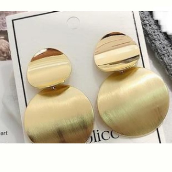 3/$30 Silver Metal Plate Earrings - Picture 2 of 2